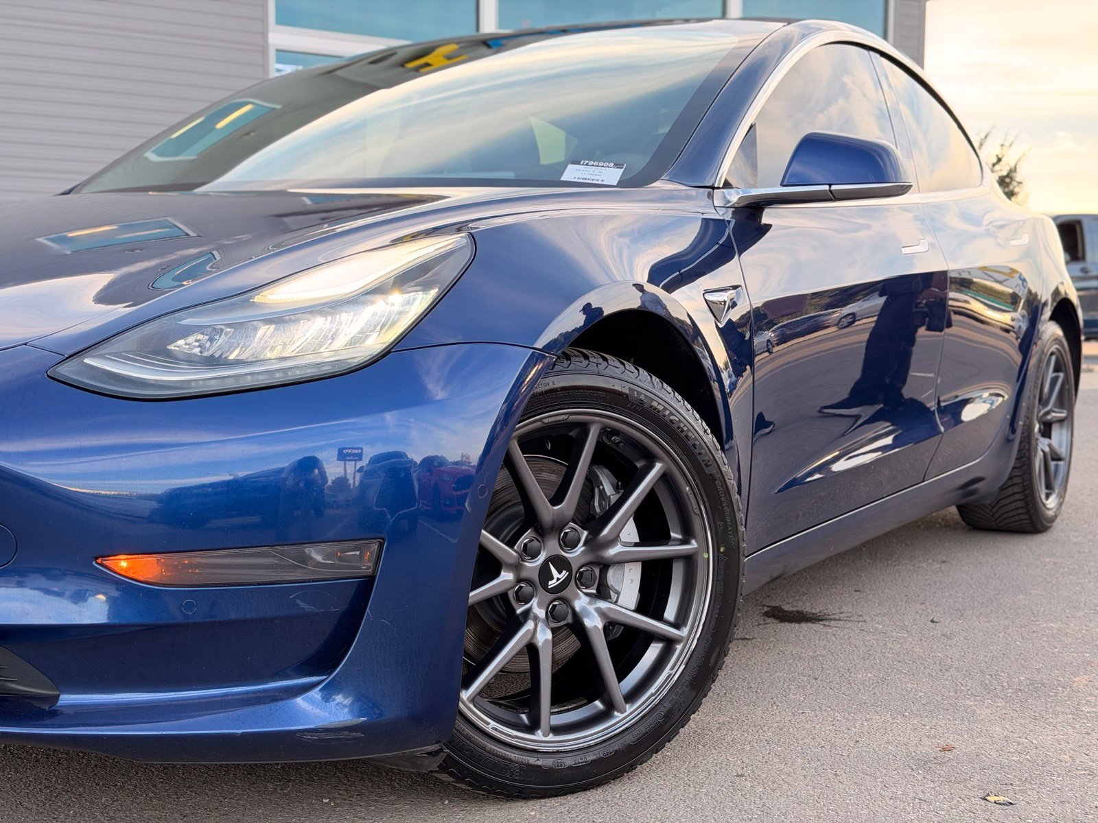 Used 2020 Tesla Model 3 Standard Range Plus RWD image 4