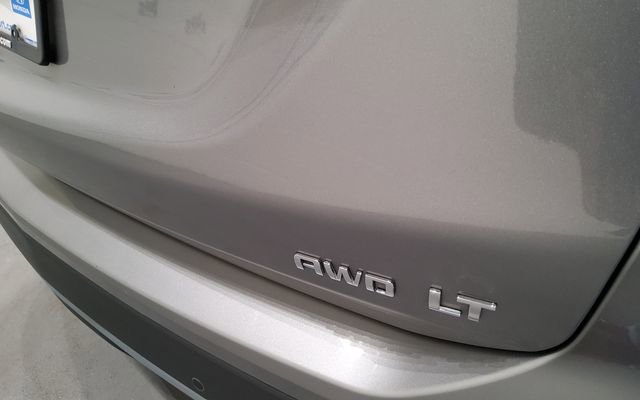 Used 2024 Chevrolet Equinox LT AWD/4WD image 38