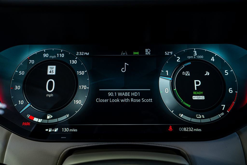 Used 2025 Land Rover Range Rover Autobiography image 40