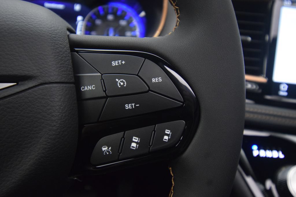 New 2027 Chrysler Pacifica Pinnacle FWD image 28