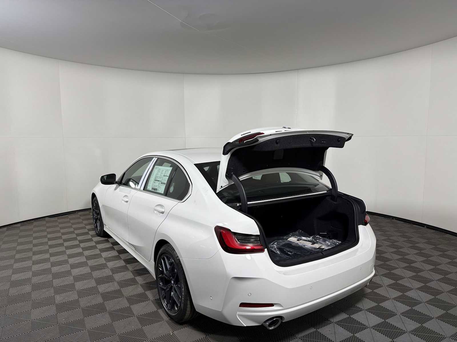 New 2026 BMW 330i xDrive Sedan w/ Convenience Package image 20