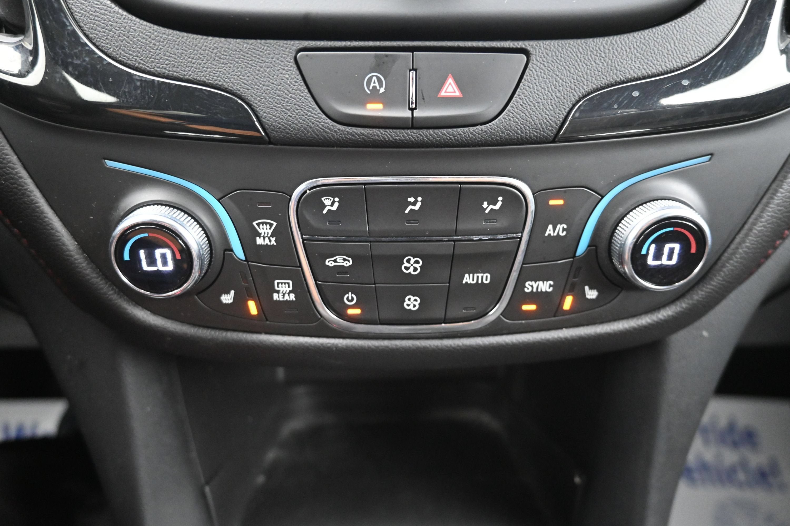 Certified 2023 Chevrolet Equinox RS FWD image 16