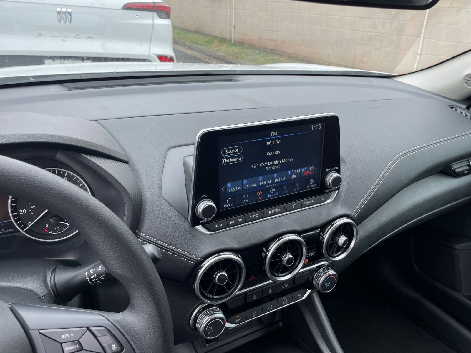 Used 2025 Nissan Sentra SV image 17