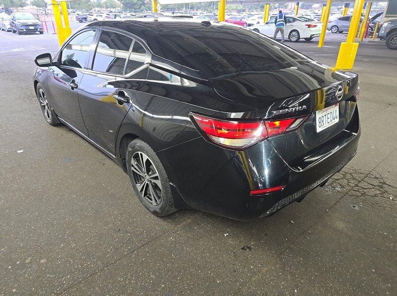 Used 2020 Nissan Sentra SV FWD image 3