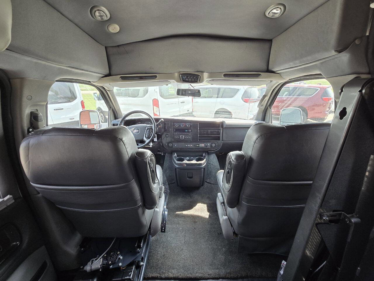 Used 2013 GMC Savana 1500 image 40