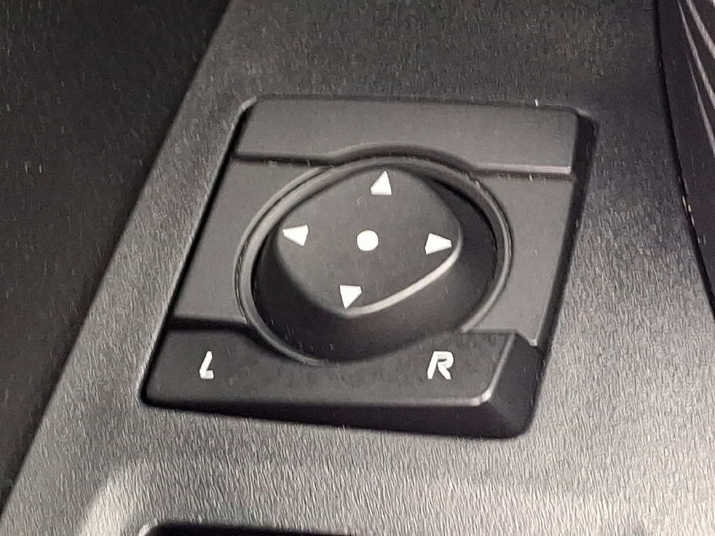 Certified 2025 Toyota RAV4 XLE AWD/4WD image 25