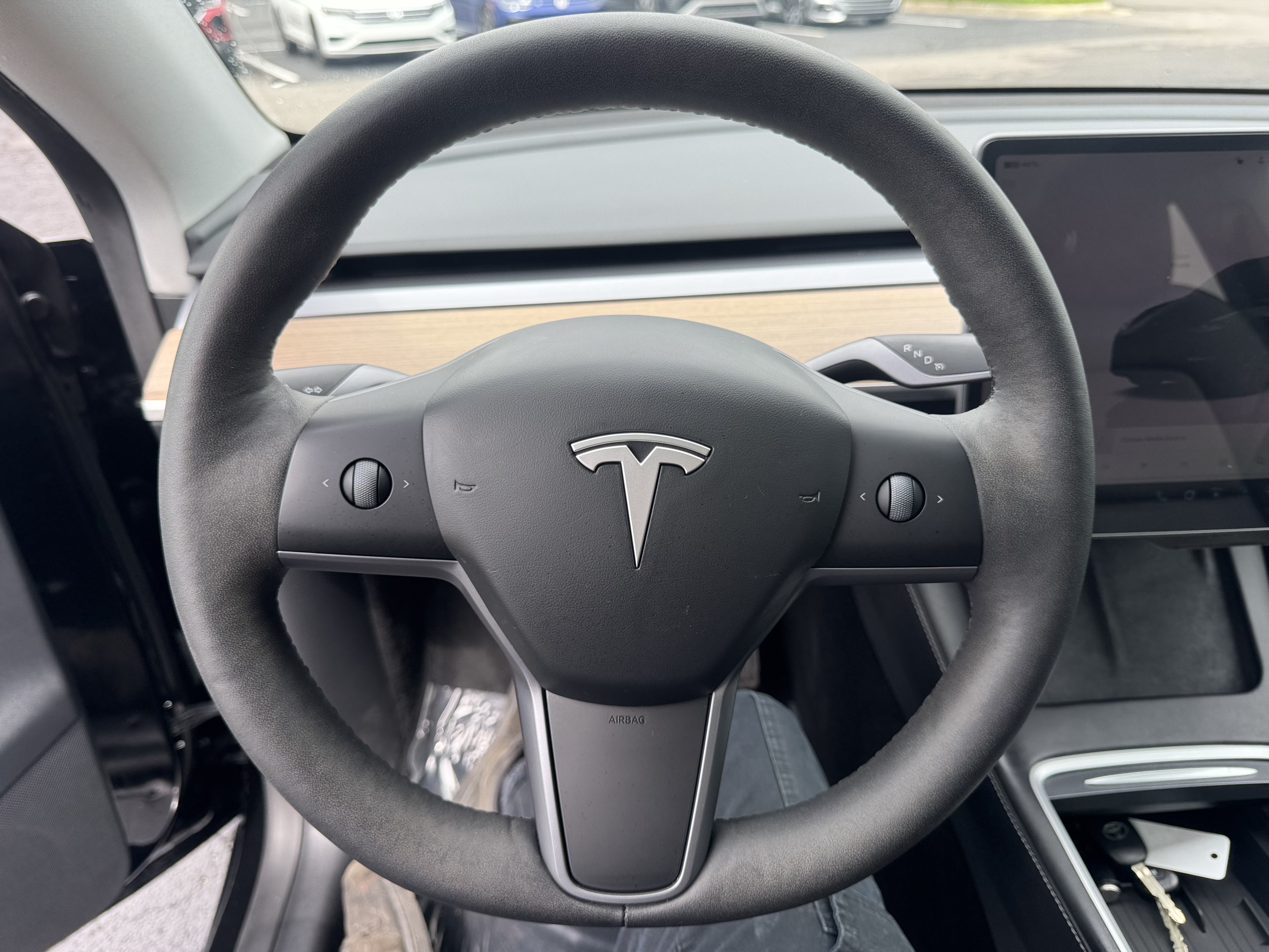 Used 2024 Tesla Model Y 2WD image 21