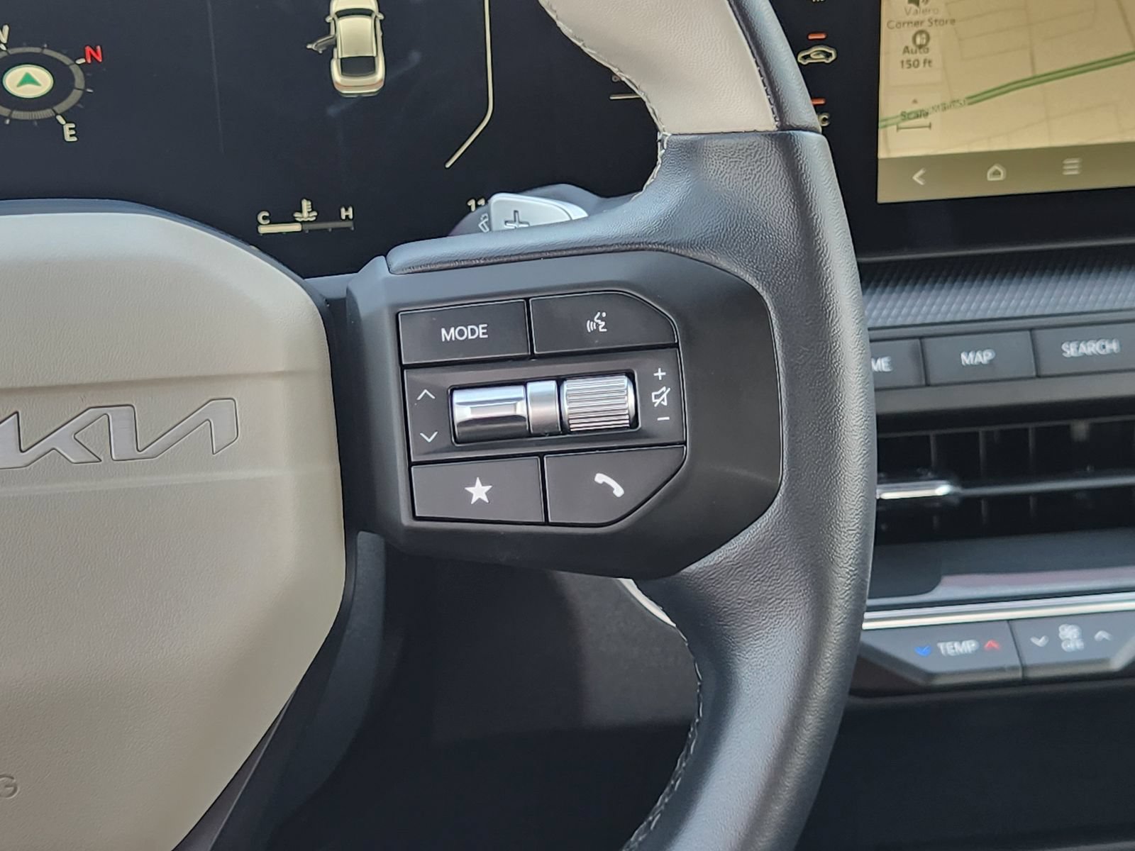 Used 2025 Kia K4 GT-Line w/ GT-Line Premium Package FWD image 29