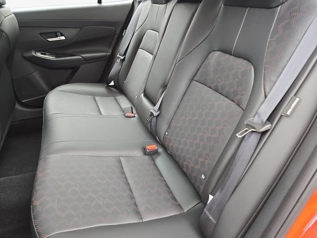 New 2026 Nissan Sentra SR w/ SR Premium Package FWD image 11