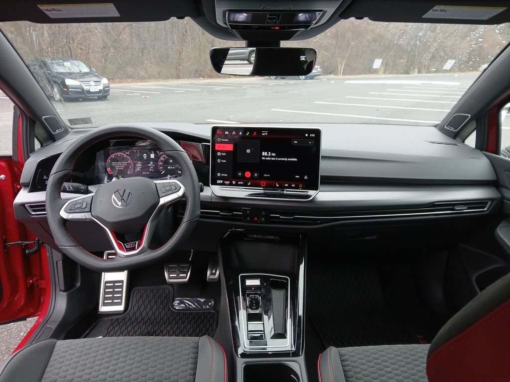 New 2026 Volkswagen GTI SE FWD image 12
