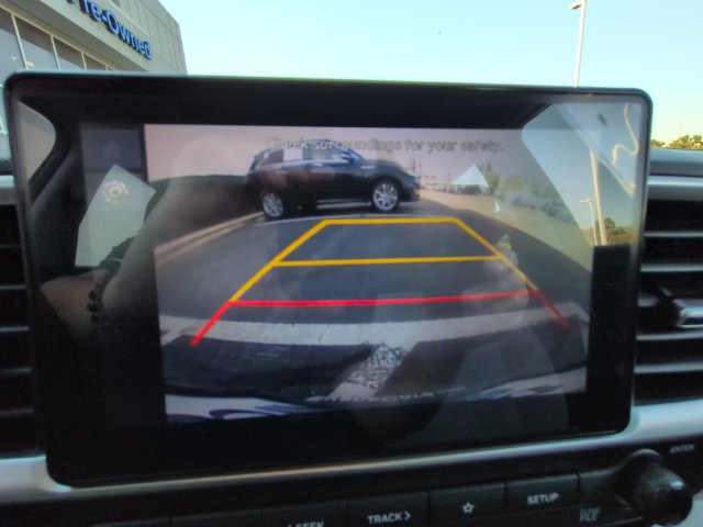 Used 2024 Hyundai Venue SEL FWD image 31