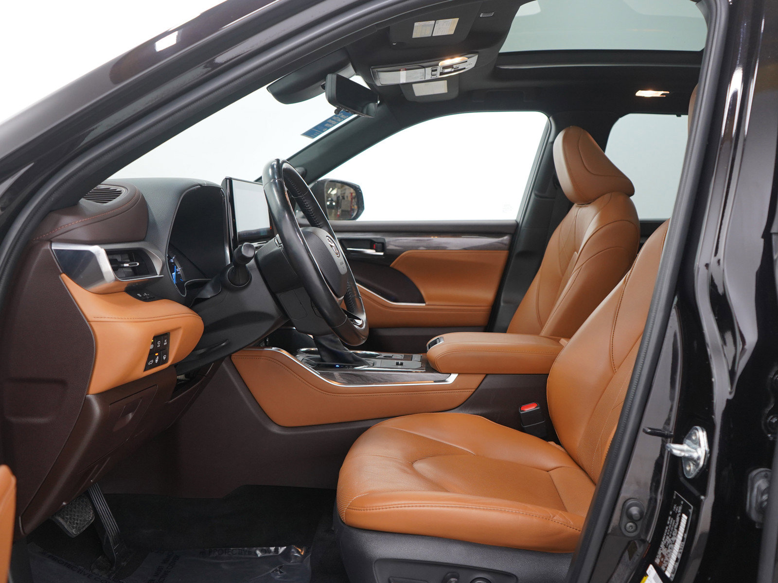 Used 2022 Toyota Highlander Platinum image 24