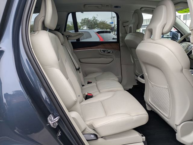 Used 2022 Volvo XC90 T6 Momentum w/ Advanced Package image 24