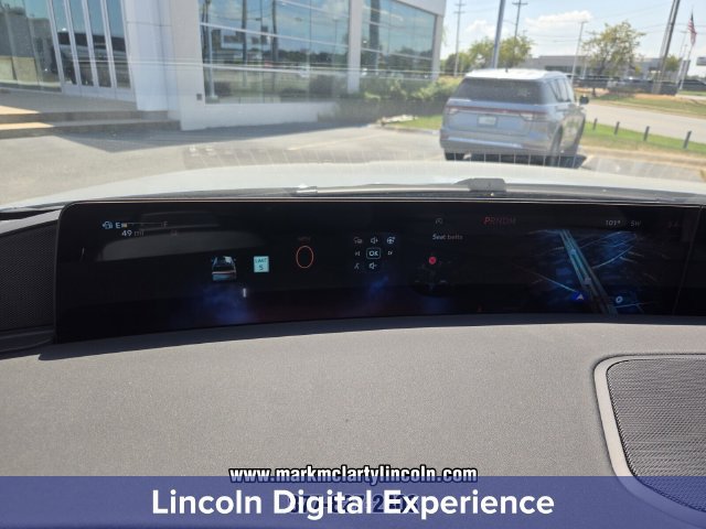 New 2027 Lincoln Navigator Premiere AWD/4WD image 24