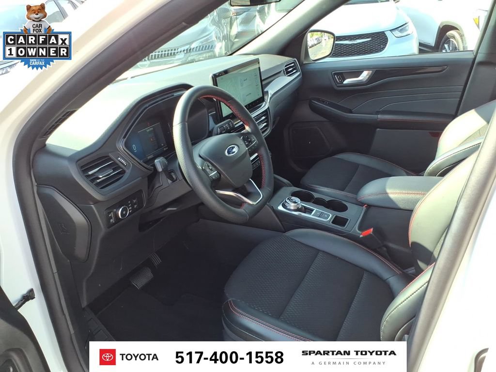 Used 2025 Ford Escape ST-Line Select w/ Tech Pack #1 AWD/4WD image 14