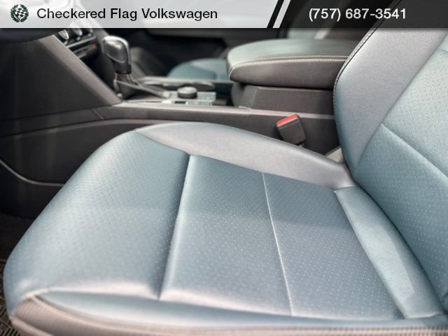 Used 2023 Volkswagen Atlas Cross Sport SEL R-Line AWD/4WD image 26