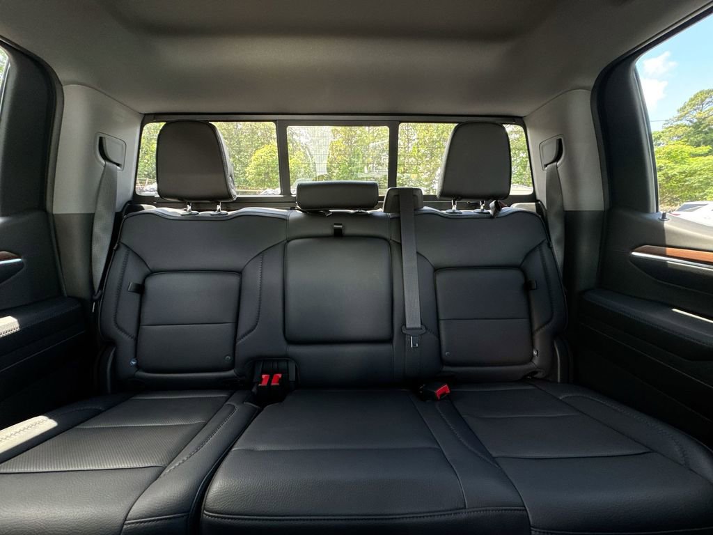 Used 2024 GMC Sierra 1500 Denali w/ Technology Package AWD/4WD image 33