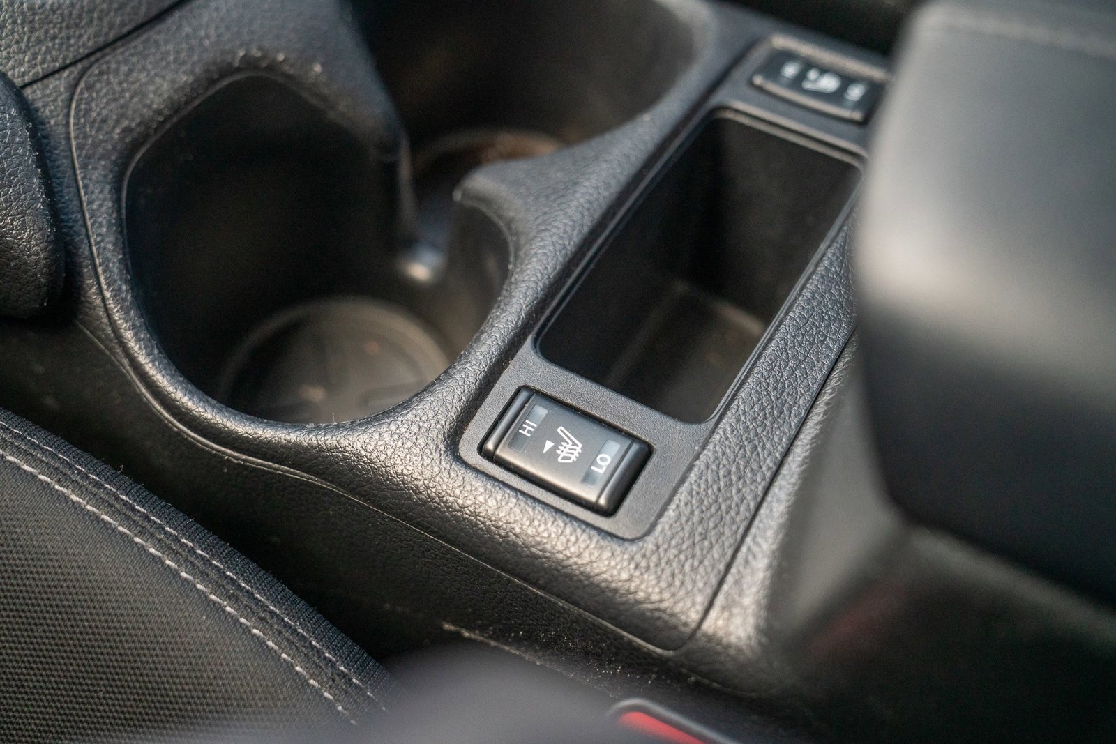 Used 2019 Nissan Rogue SV image 18