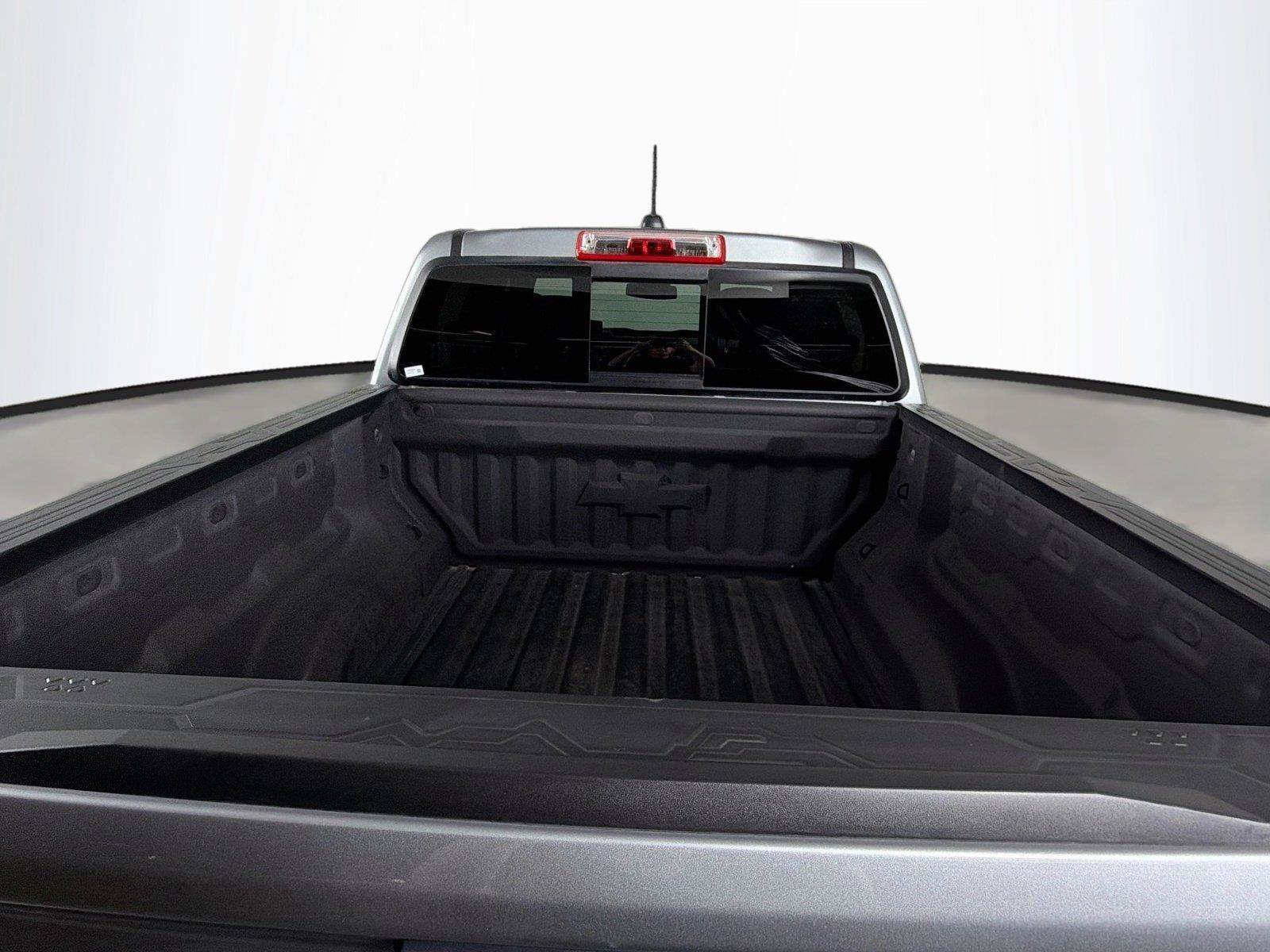 Used 2025 Chevrolet Colorado ZR2 w/ Technology Package AWD/4WD image 24
