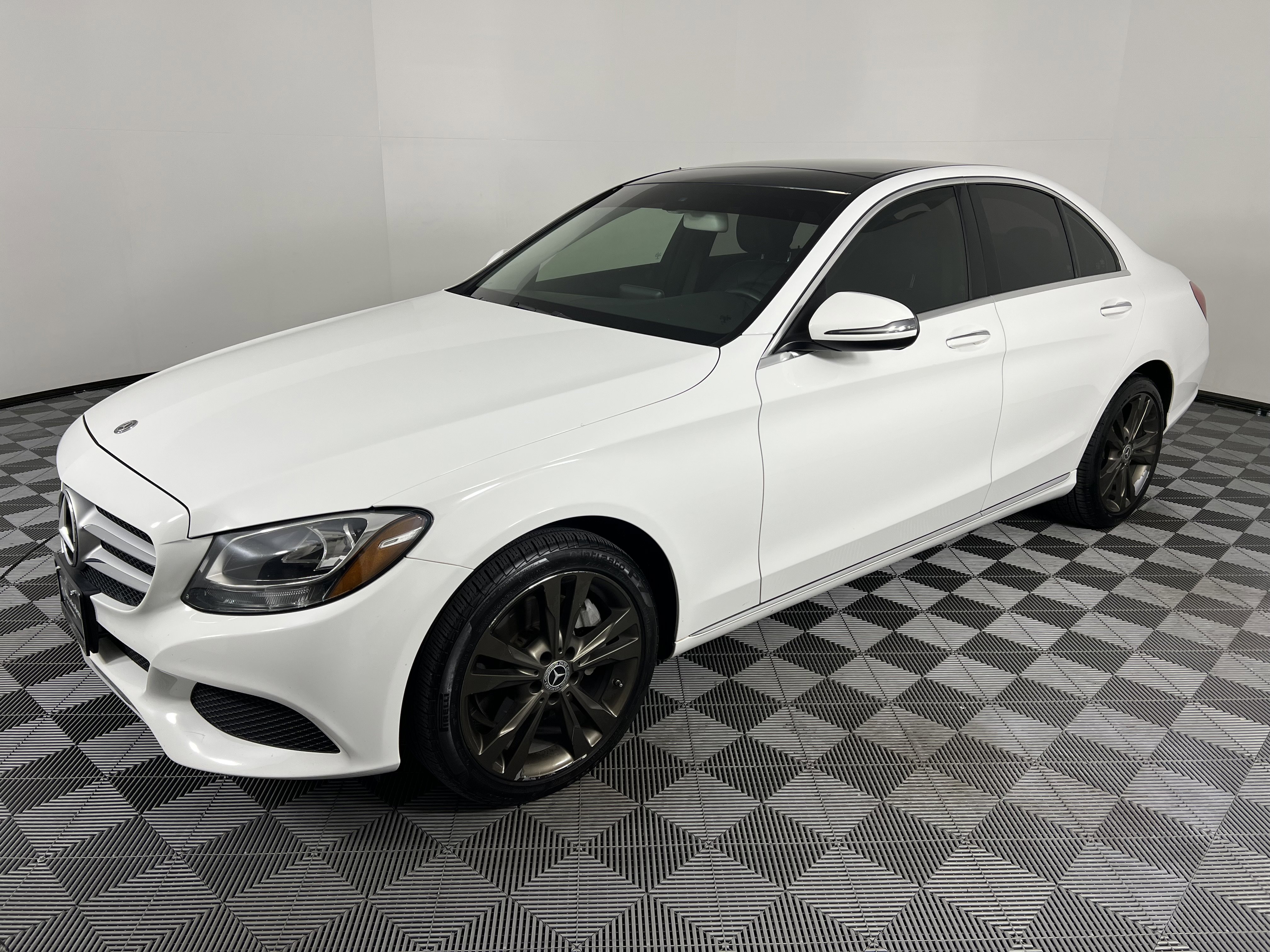 Used 2016 Mercedes-Benz C 300 4MATIC Sedan image 8