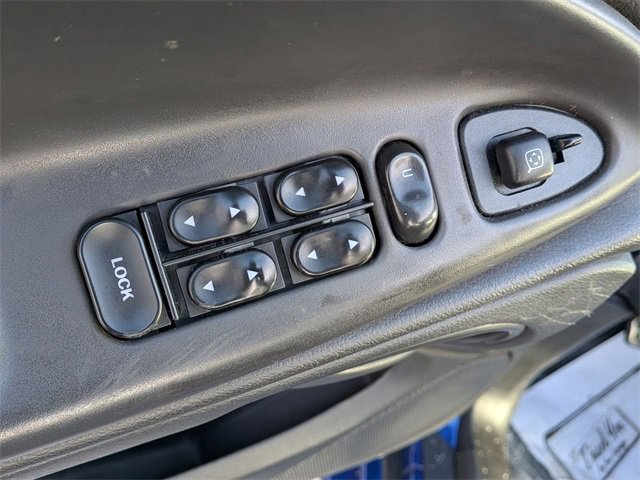 Used 2004 Ford Mustang Convertible image 13