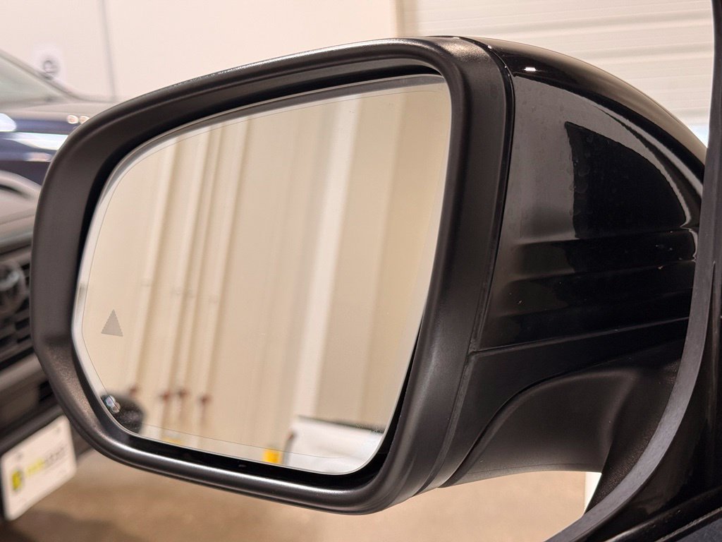 Used 2021 Mercedes-Benz G 550 image 11