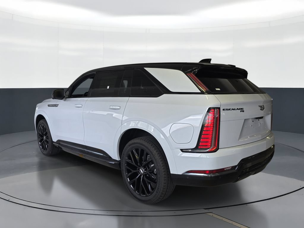 New 2026 Cadillac Escalade IQ Sport 2 w/ LPO, ONYX Package AWD/4WD image 4