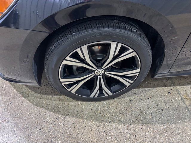 Used 2020 Volkswagen Passat 2.0T SEL image 30