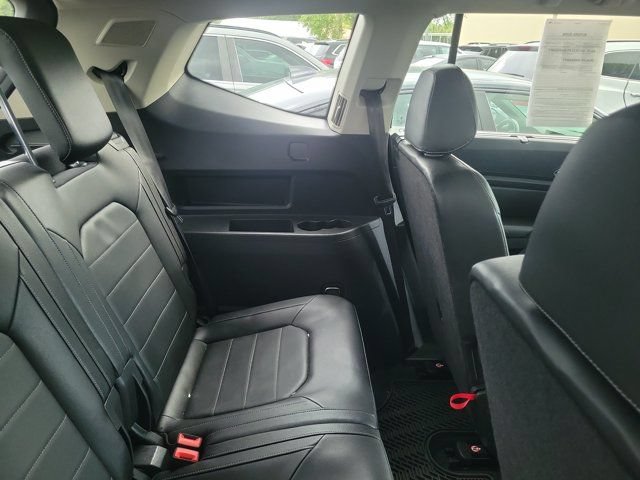 Used 2019 Volkswagen Atlas SEL Premium AWD/4WD image 4