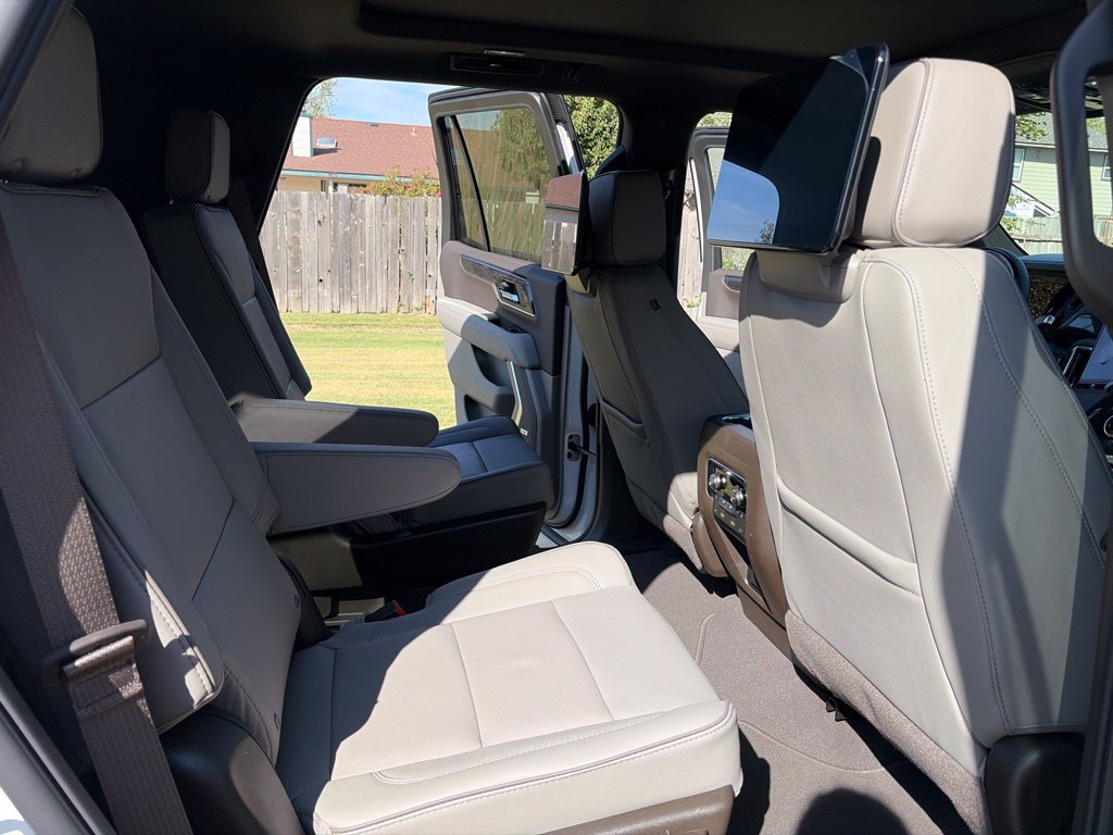 New 2027 GMC Yukon Elevation w/ Elevation Premium Package AWD/4WD image 24