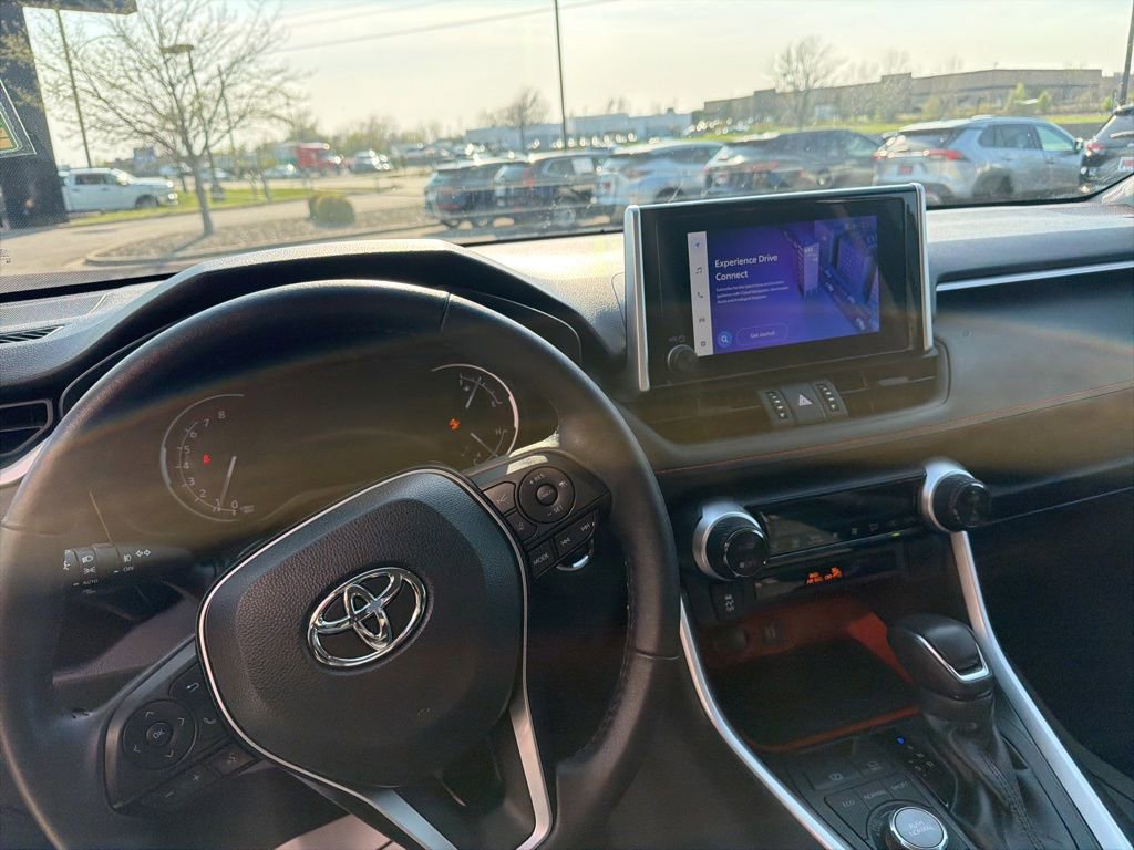 Used 2024 Toyota RAV4 Adventure image 15