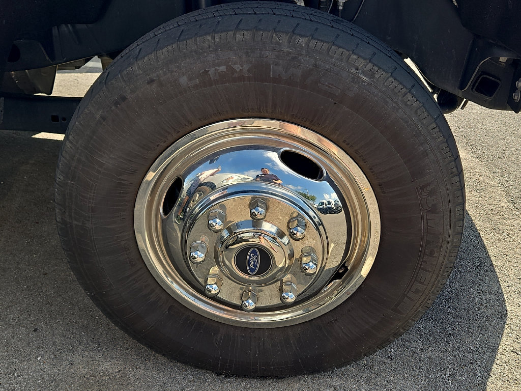 Used 2025 Ford F350 XLT AWD/4WD image 5