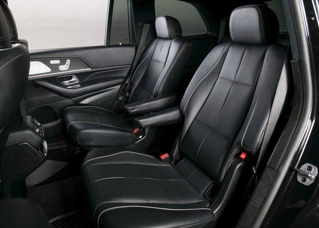 Used 2022 Mercedes-Benz GLS 450 4MATIC image 11