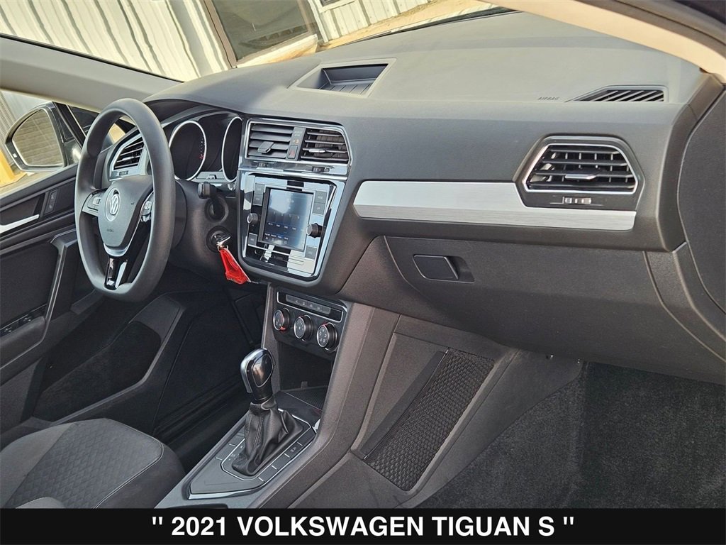 Used 2021 Volkswagen Tiguan S image 29