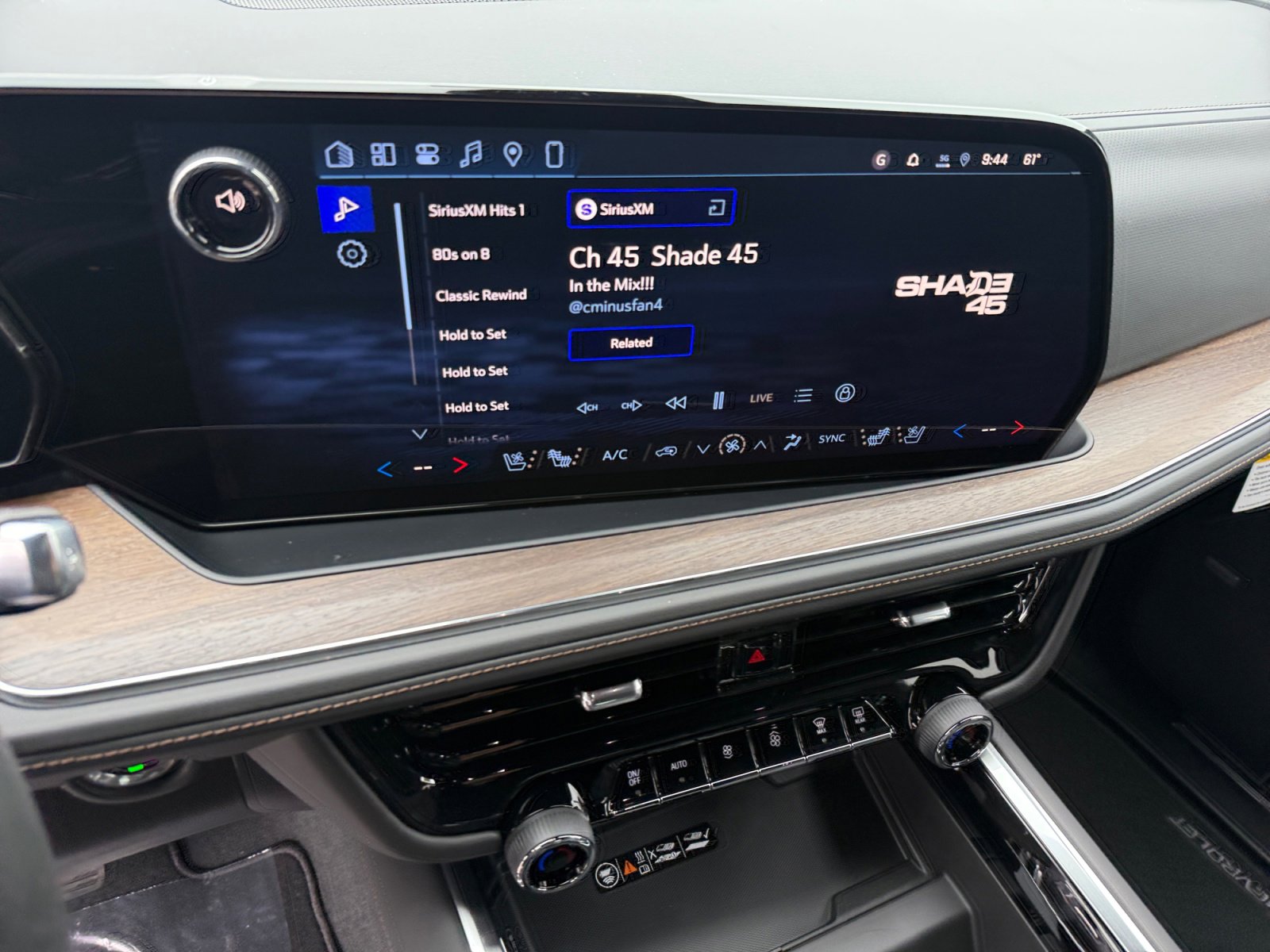 New 2026 Chevrolet Tahoe High Country AWD/4WD image 12