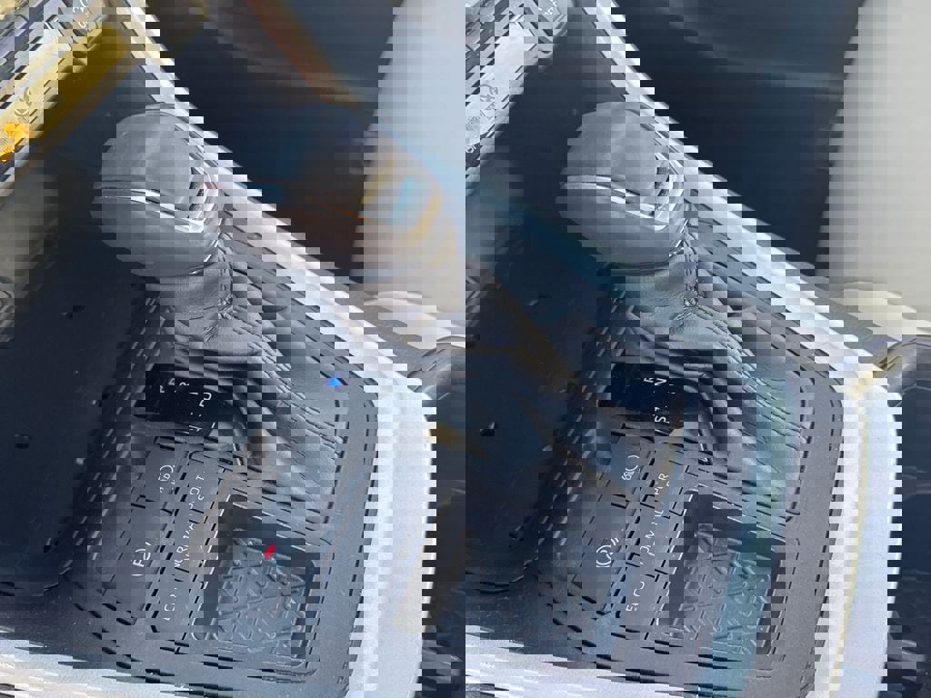 Used 2024 Toyota RAV4 XLE Premium image 22