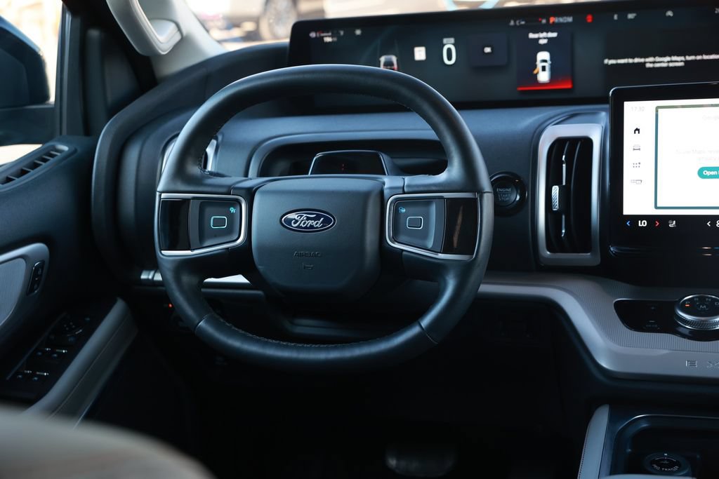 Used 2025 Ford Expedition Max Active AWD/4WD image 27