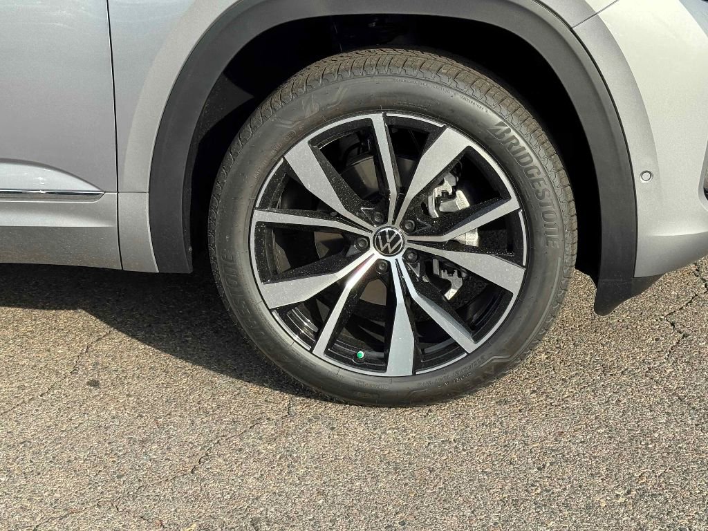 New 2026 Volkswagen Atlas SEL Premium R-Line image 9