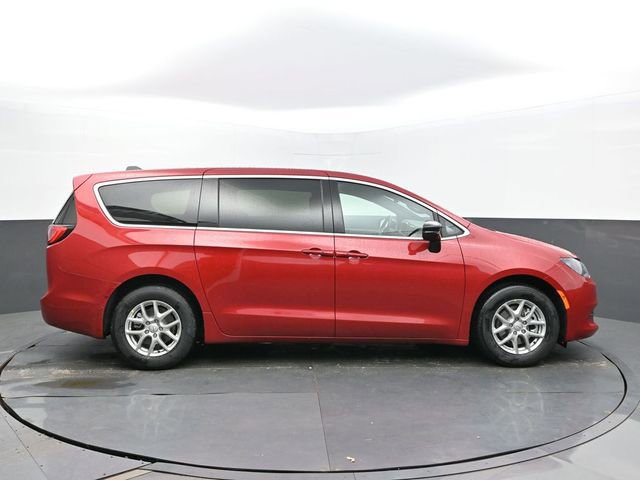 New 2026 Chrysler Voyager LX FWD image 6