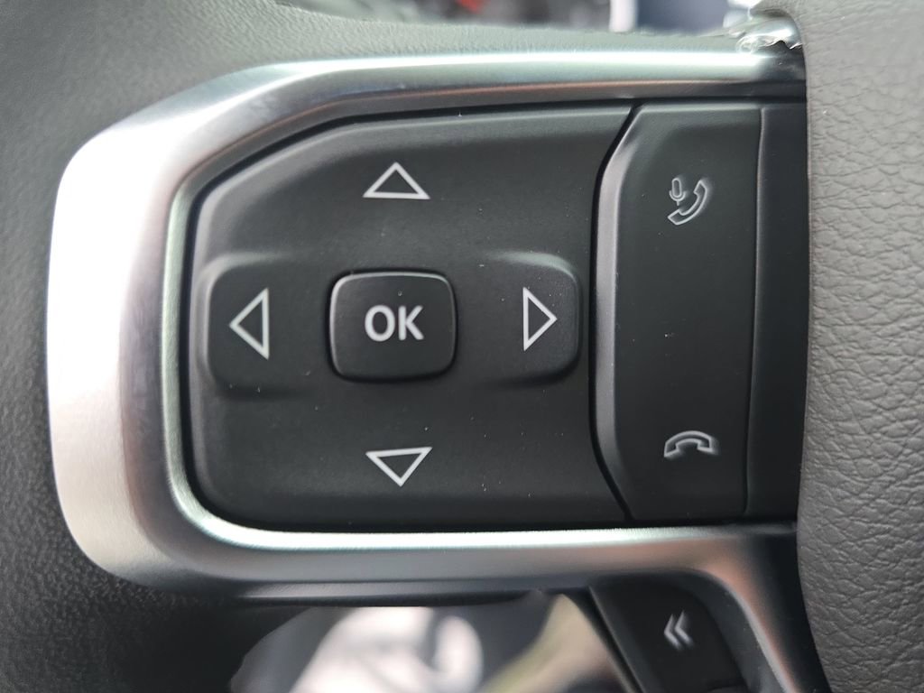 New 2026 RAM 1500 4x4 Crew Cab image 17