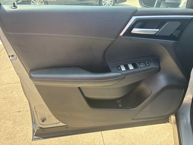 Used 2024 Mitsubishi Outlander SE FWD image 19