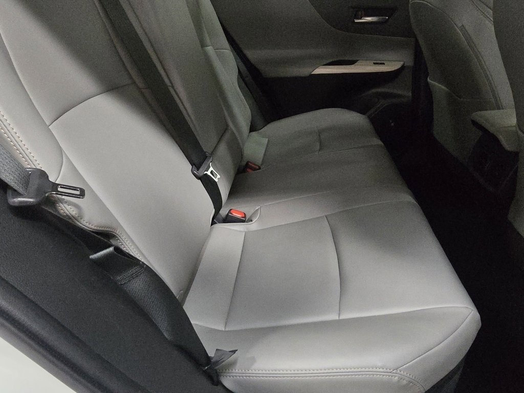 Used 2024 Toyota Venza XLE image 21