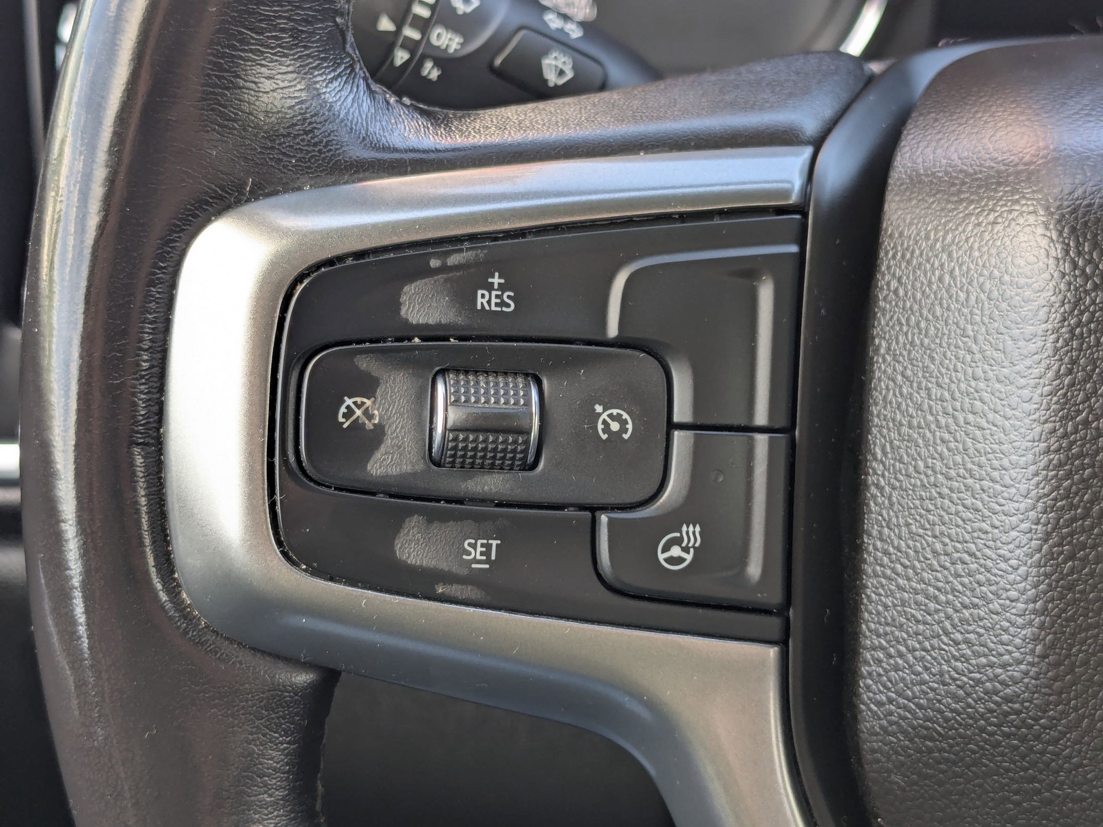 Used 2021 Chevrolet Silverado 1500 LTZ w/ Z71 Off-Road Package AWD/4WD image 19