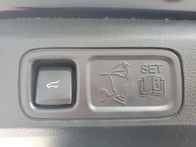Used 2021 Ford Expedition XLT RWD image 15