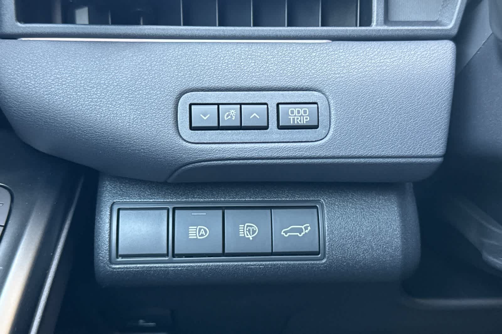 New 2026 Subaru Solterra w/ Limited Package AWD/4WD image 30