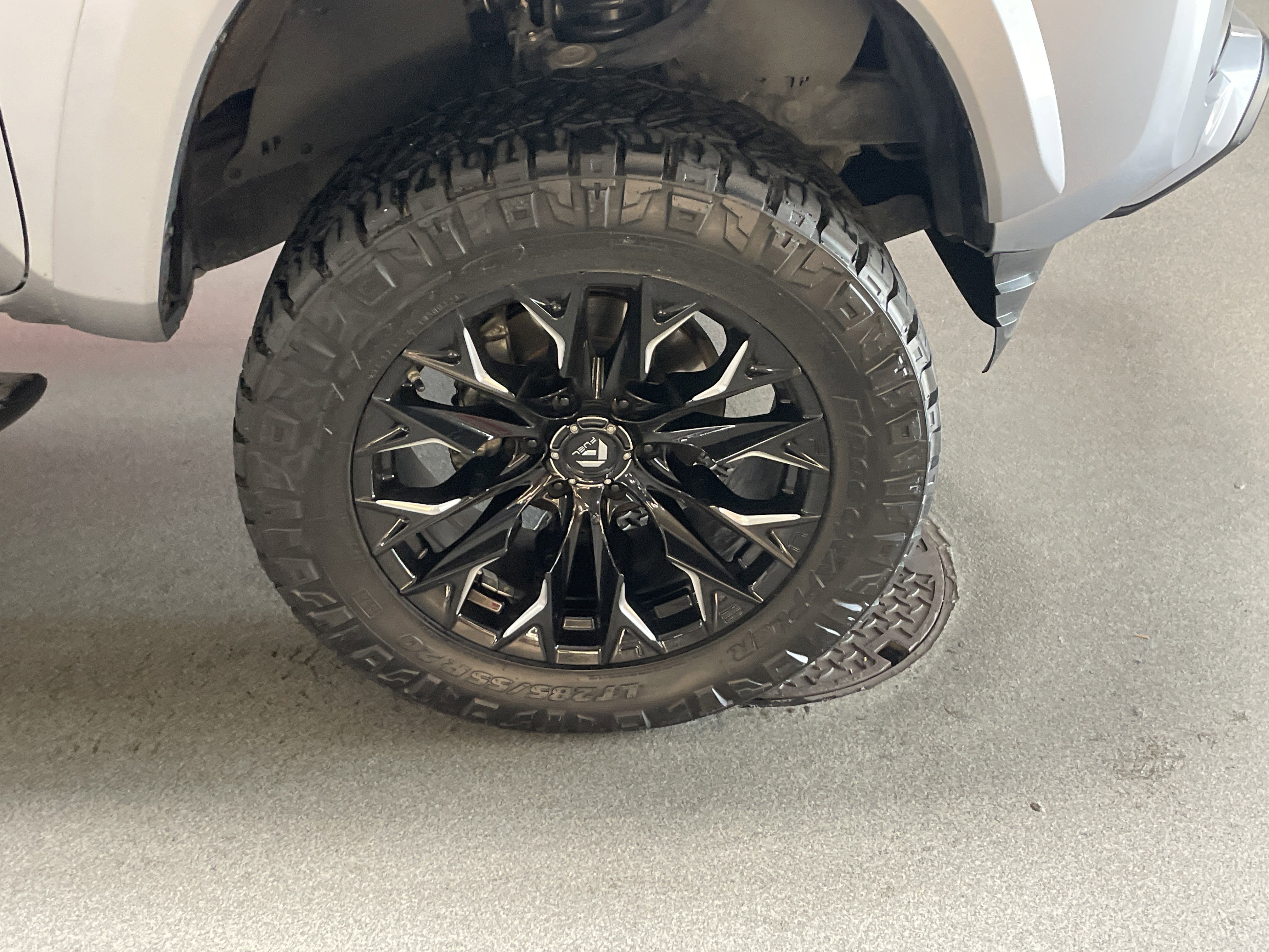 Used 2021 Toyota Tacoma SR5 RWD image 5