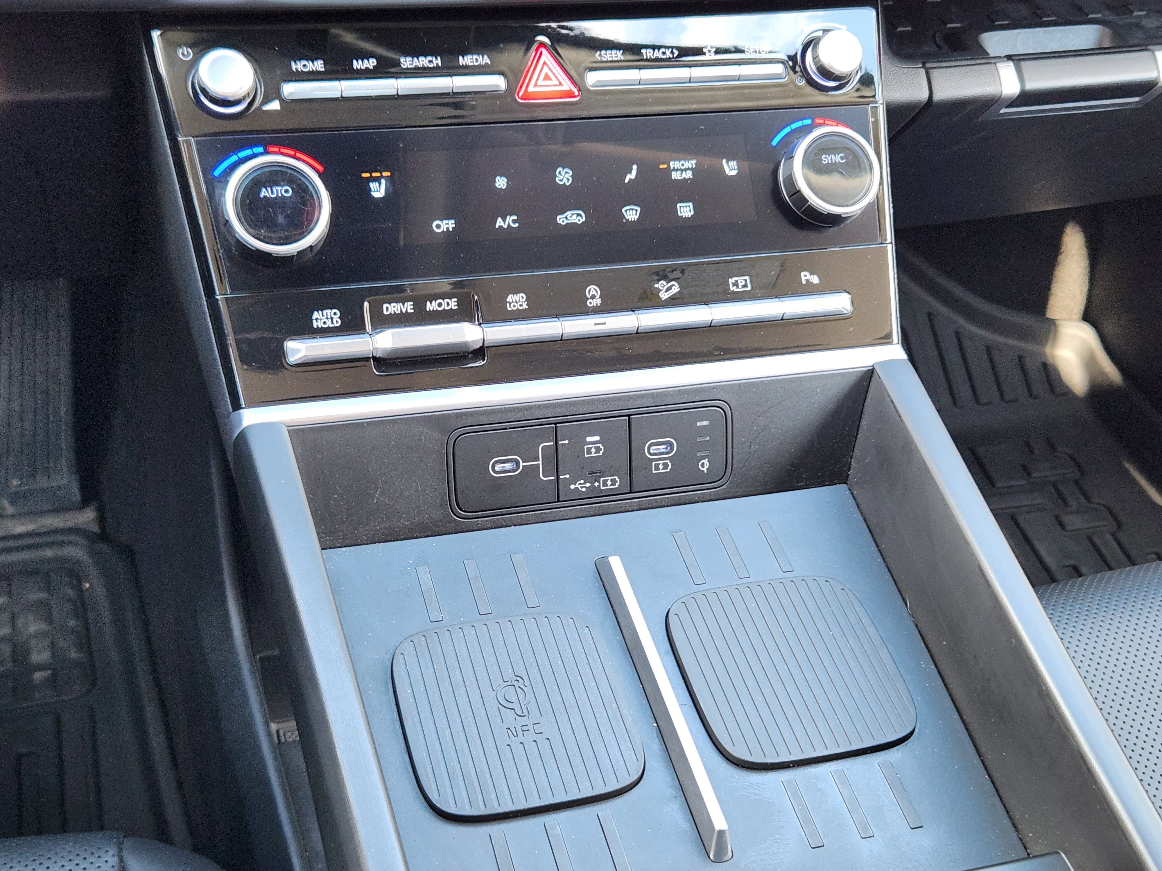 Used 2024 Hyundai Santa Fe SEL image 25