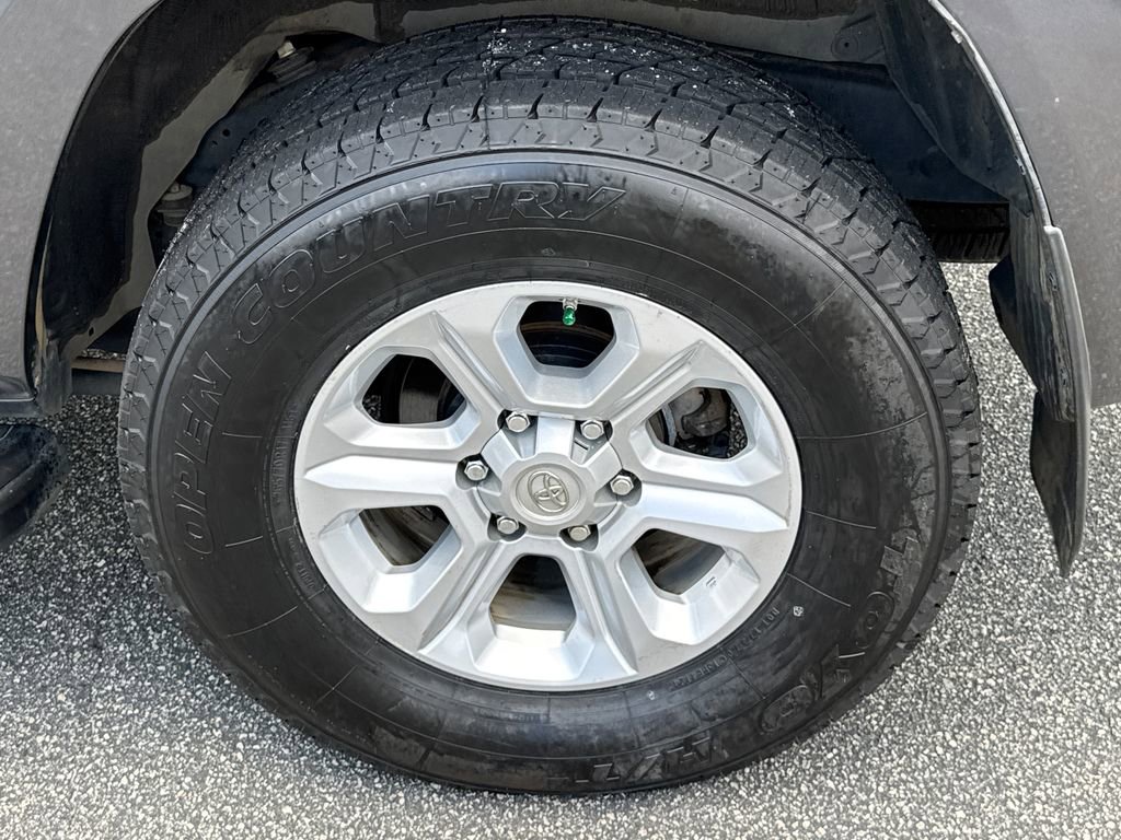 Used 2019 Toyota 4Runner SR5 Premium RWD image 19