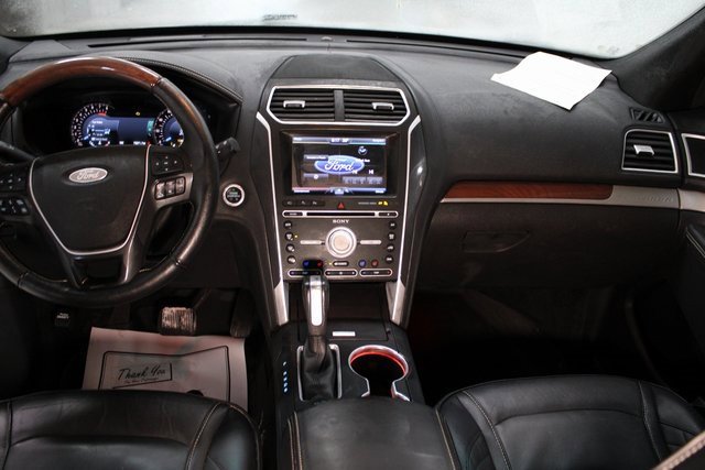 Used 2016 Ford Explorer Platinum image 36