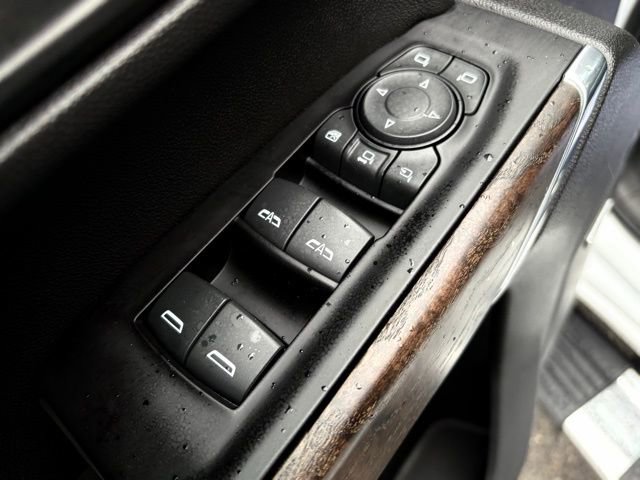 Used 2020 GMC Sierra 3500 Denali w/ Denali Ultimate Package image 14